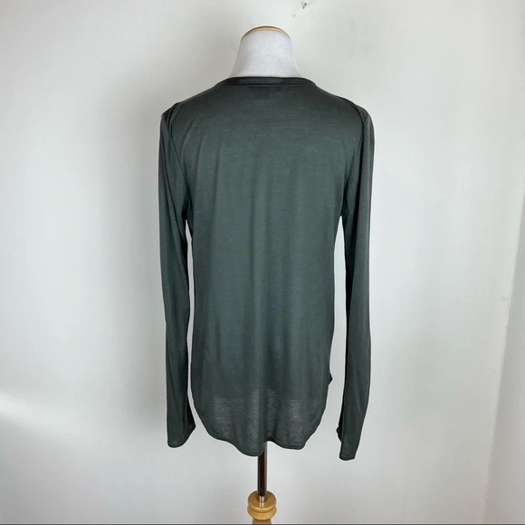 Vince Long Sleeve Split Neck Pullover Blouse Cashmere Blend Gray Green - Picture 4 of 6